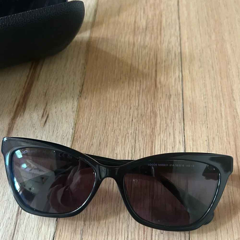MaxMara perfect only